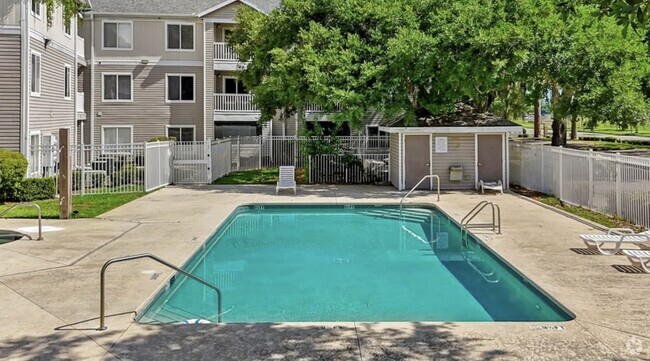 Building Photo - 4000 SW 23rd St