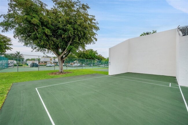 Building Photo - 1220 SW 131st Pl Cir W