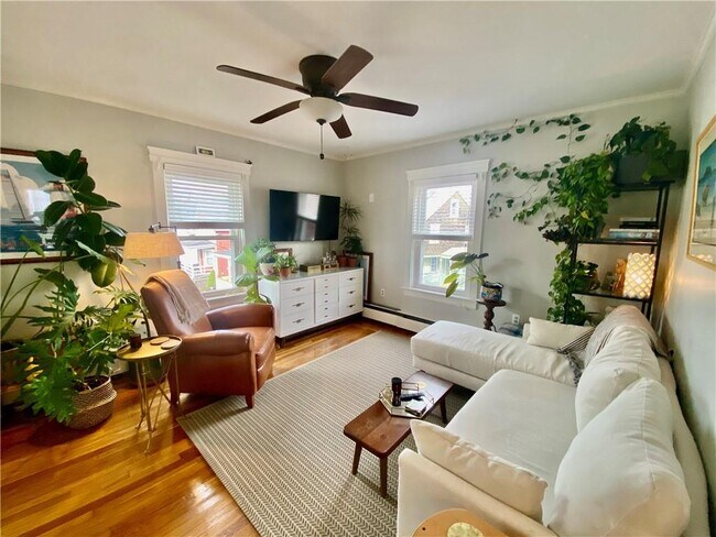 Primary Photo - 9 Hall Ave