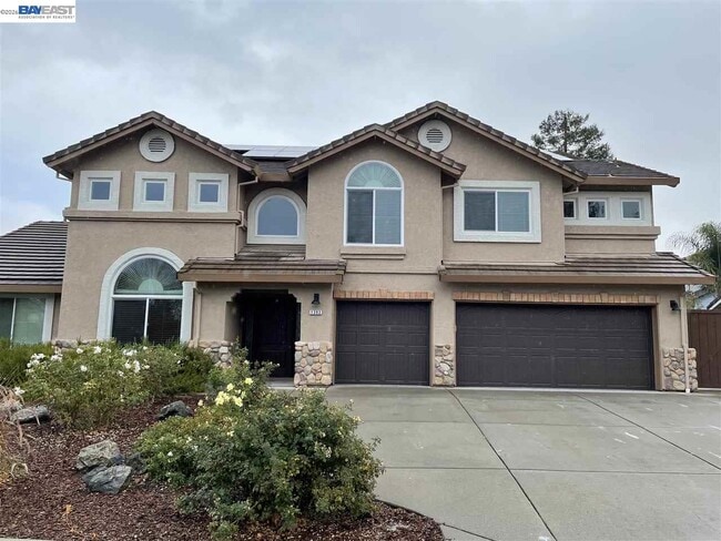 Building Photo - 1393 Arrowhead Ave