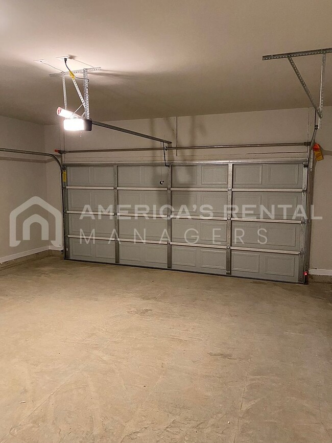 Building Photo - Home for Rent in Jasper, AL... Available to View Now!!!