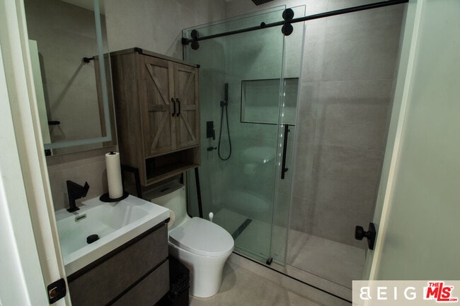 Building Photo - 22454 Dolorosa St