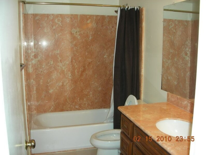 Building Photo - 1730 Halford Ave