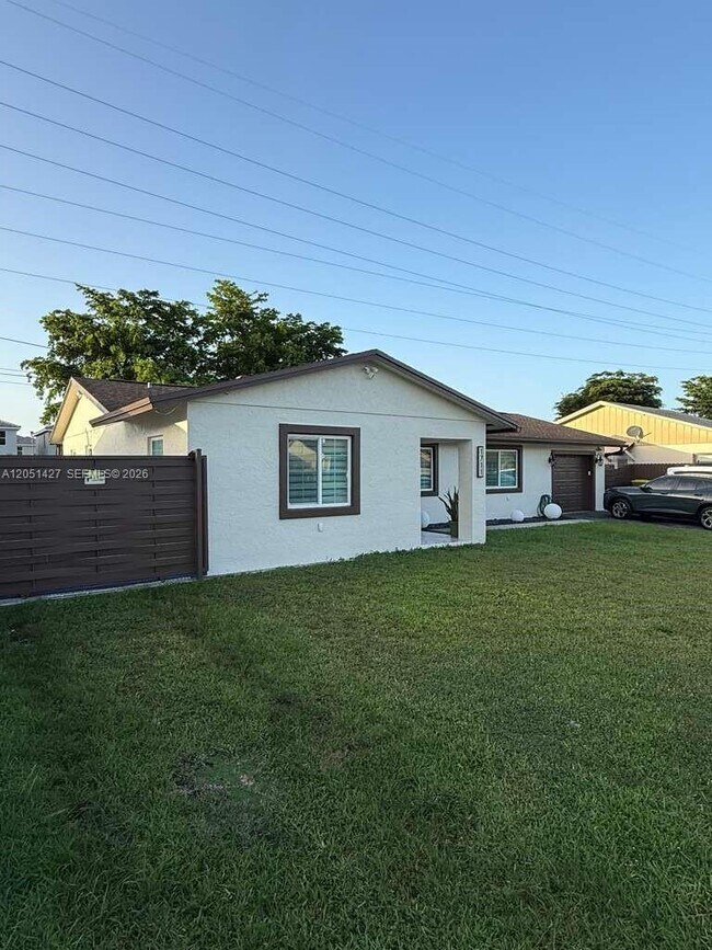 Building Photo - 1711 N Anhinga Ln