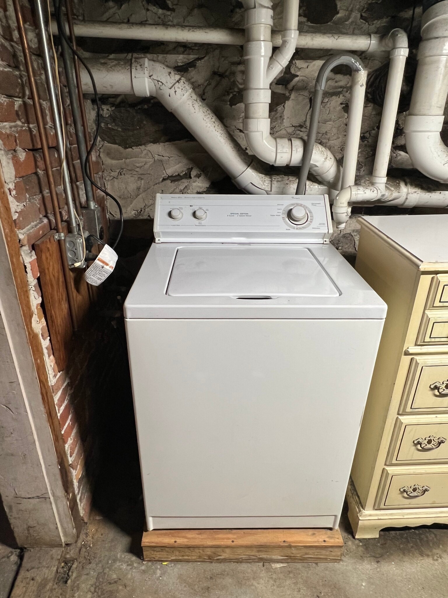 Building Photo - 45 Middle St