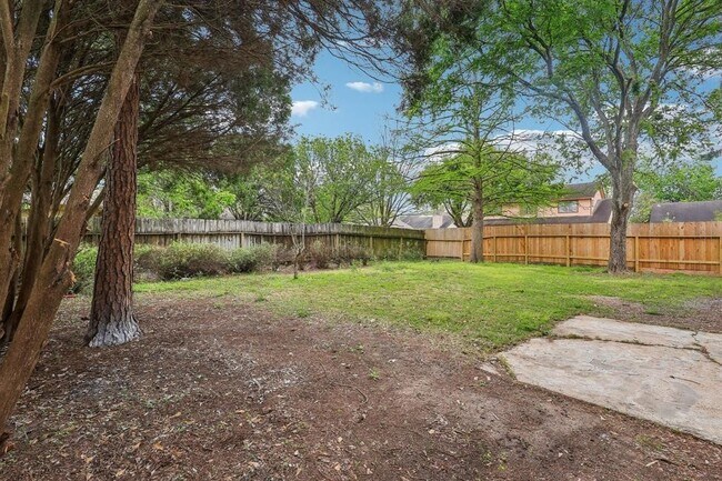 Building Photo - 4031 Rushcroft Dr