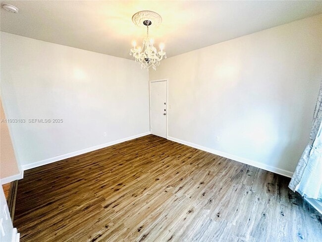 Building Photo - 540 15th St