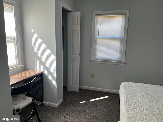 Building Photo - 3316 Delsea Dr