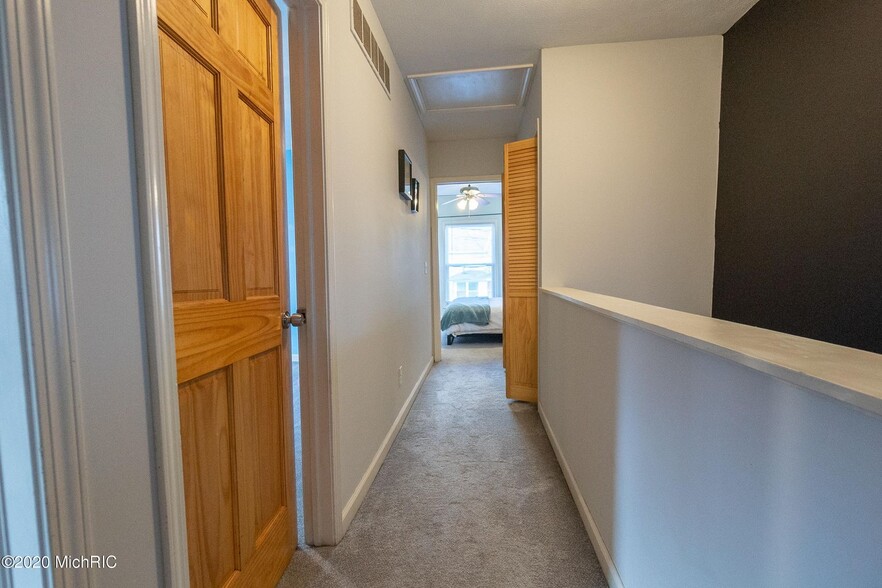 Building Photo - 416 5th St NW