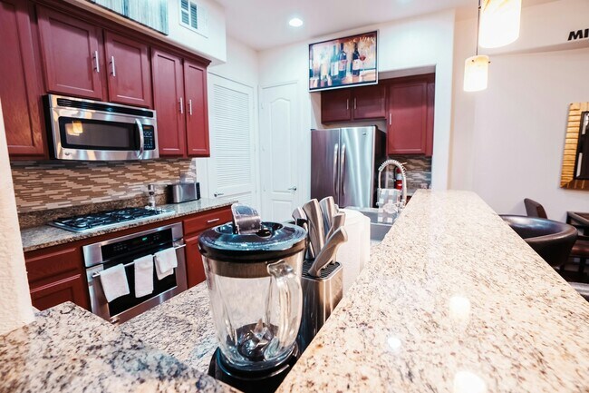 Building Photo - 38 E Serene Ave