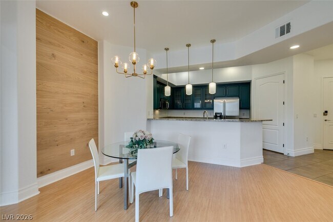 Building Photo - 50 E Serene Ave