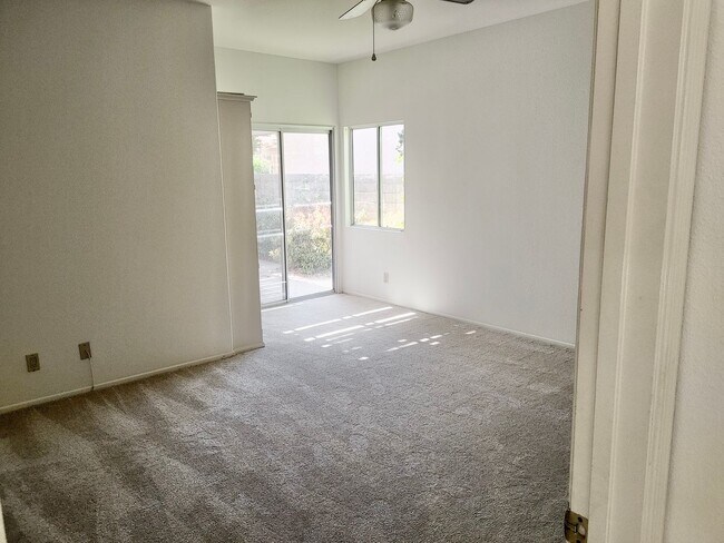 Building Photo - GOLF COURSE VIEW HOME AT THE COLONY - 55 P...