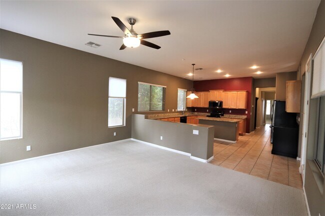 Building Photo - 2280 E Indian Wells Dr