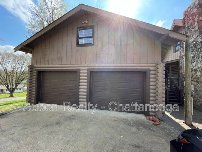 Building Photo - 2414 Briggs Ave