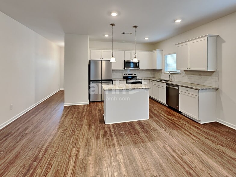 Building Photo - 94 Shelby Ct