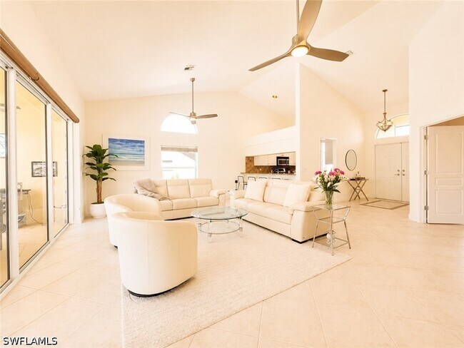Building Photo - 25151 Bay Cedar Dr