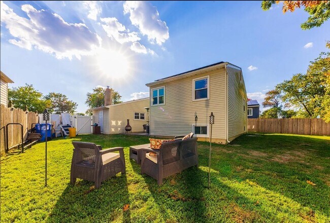 Building Photo - 138 Harvest Rd