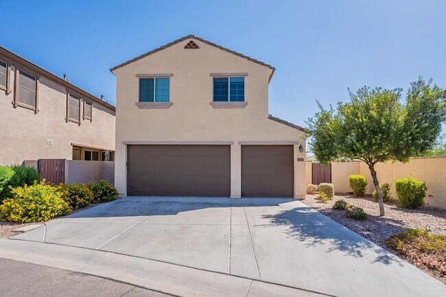 Building Photo - 4 bedroom home for rent
