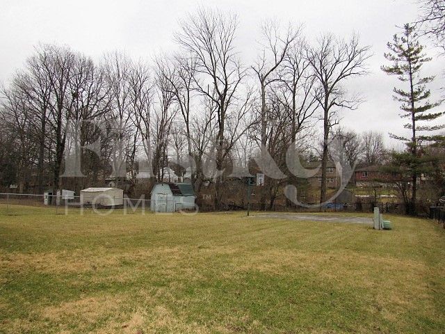 Building Photo - 5507 Armstrong Dr
