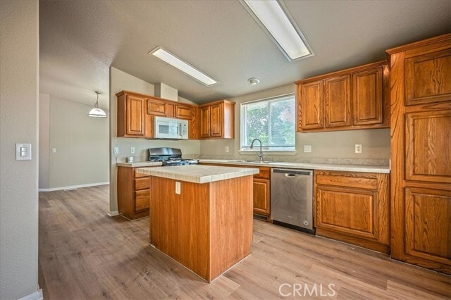 Building Photo - 35340 Kafton Rd