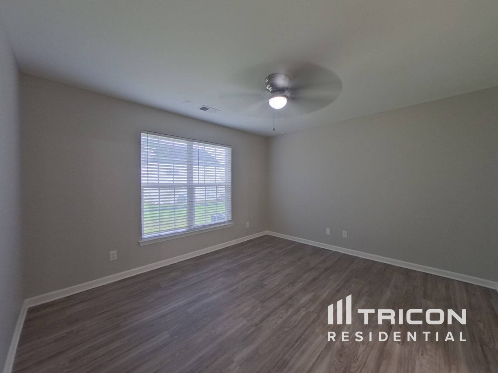 Building Photo - 5411 Peachwood Dr