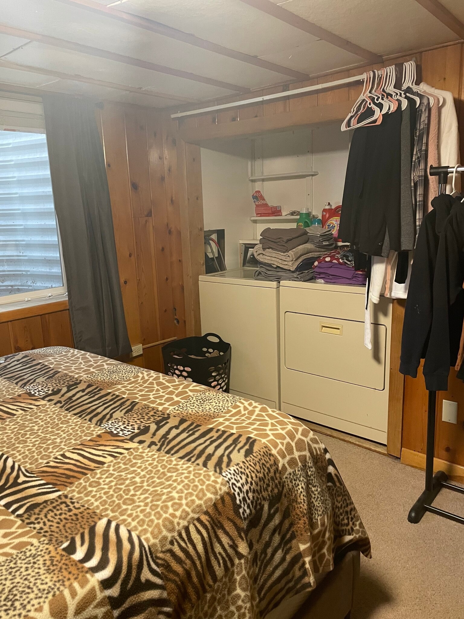 Building Photo - 1214 9th St W