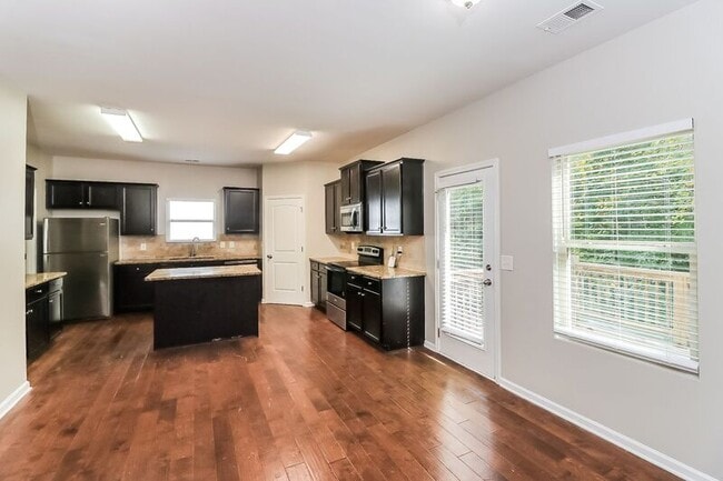Building Photo - 345 Westridge Cir