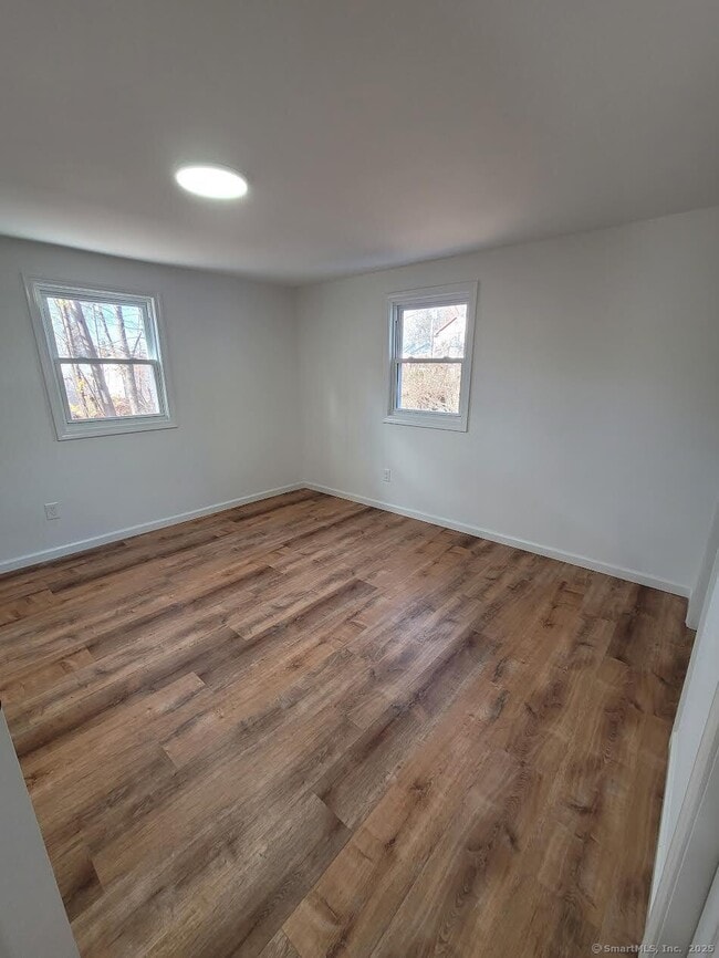 Building Photo - 5 Pine Trail