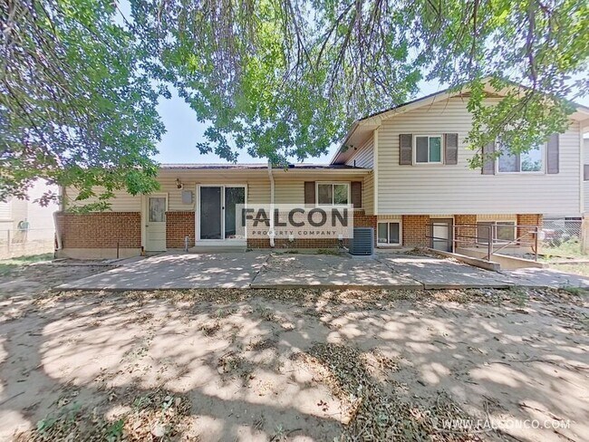 Building Photo - 6974 Metropolitan St