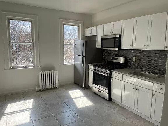 Building Photo - 139 Myrtle Ave