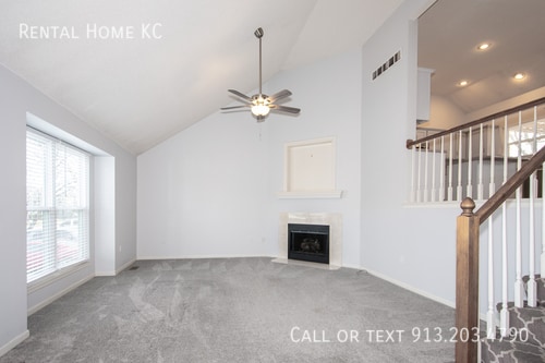 Building Photo - 1391 E 155th St