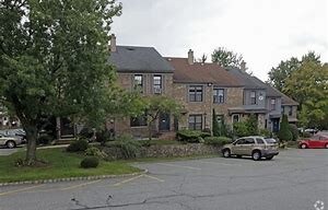 Building Photo - 181 Long Hill Rd