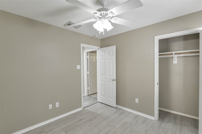 Building Photo - 6406 Caminito Trail