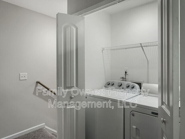 Building Photo - 540 Truman Dr