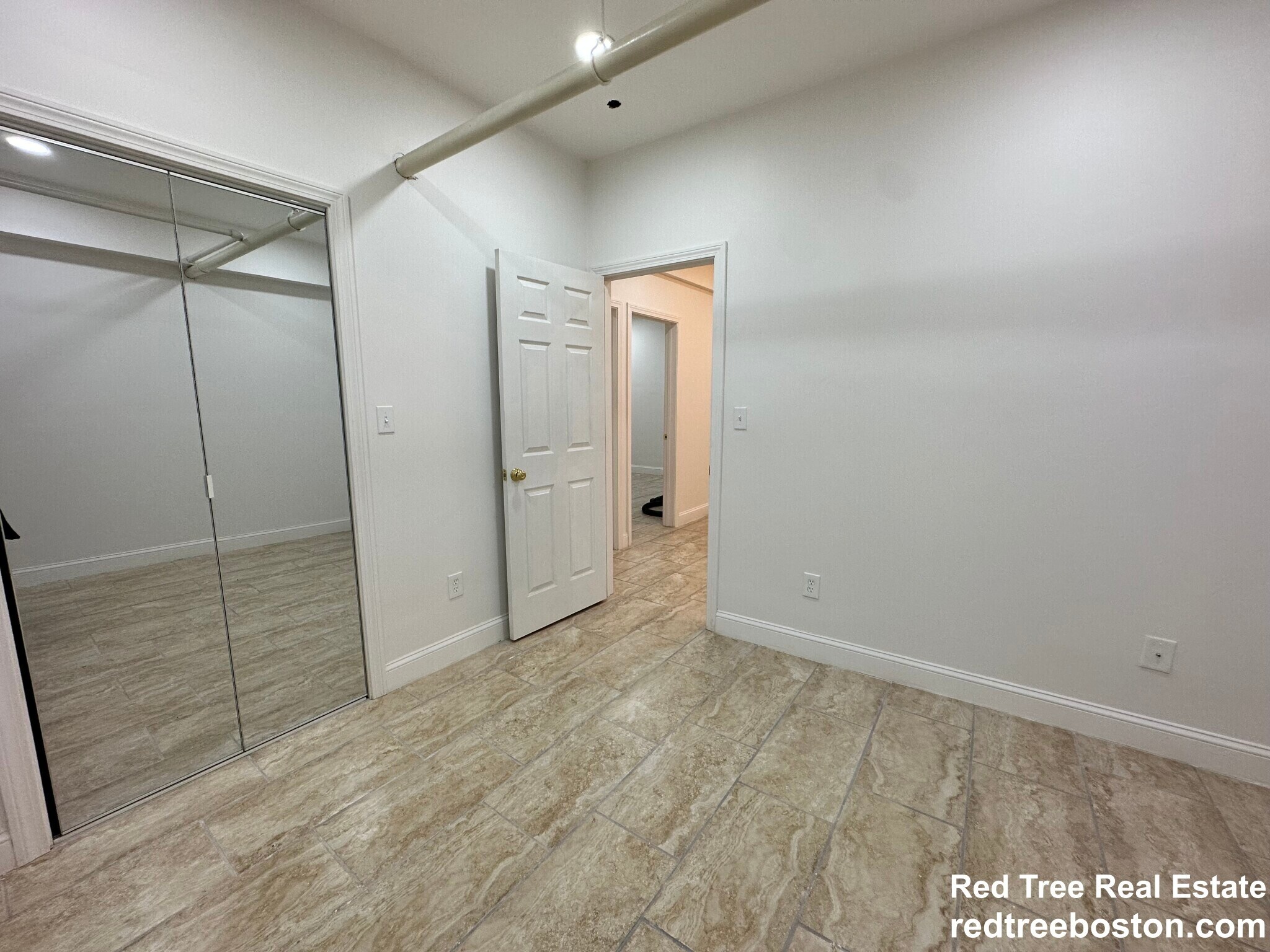 Building Photo - 27 Egremont Rd