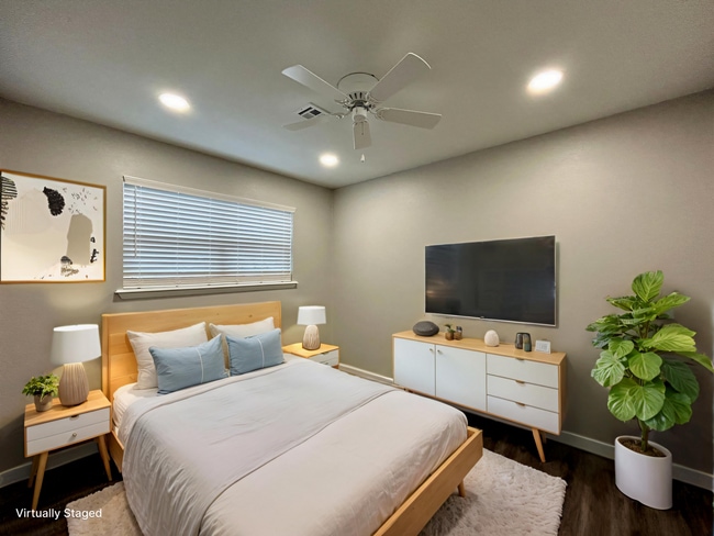 Building Photo - Minutes from Downtown Rogers – 2 Bed Apartment for Rent