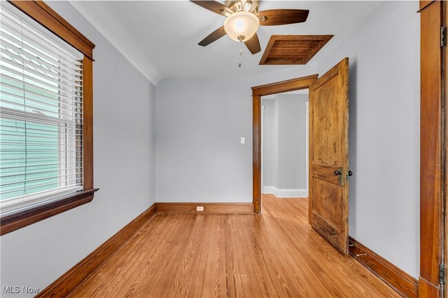 Building Photo - 1643 Wyandotte Ave