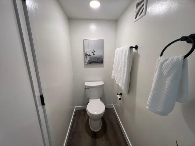 Building Photo - 1324 S Pacific St