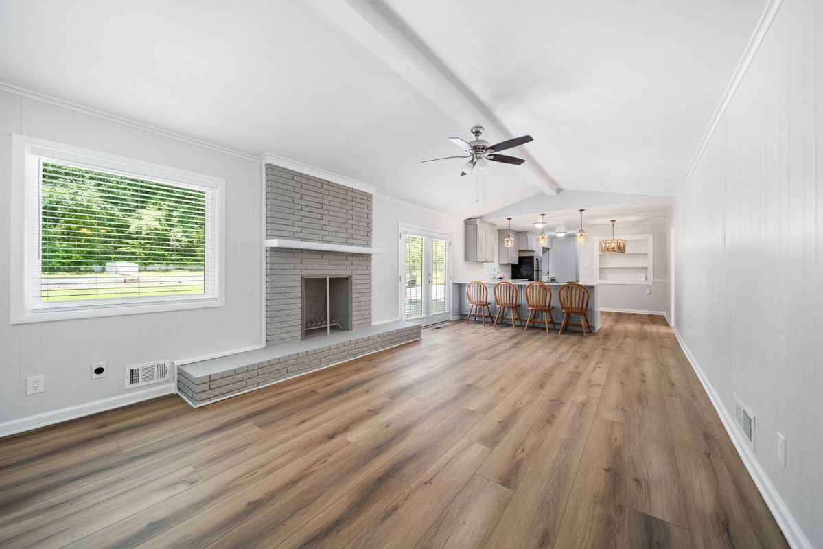 Building Photo - 4019 Flintridge Dr