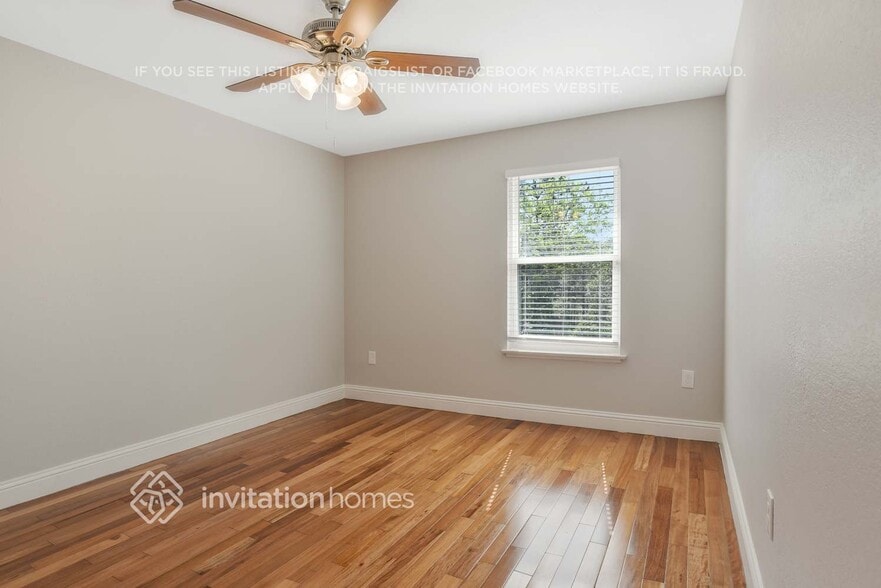 Building Photo - 1146 Lake Biscayne Way