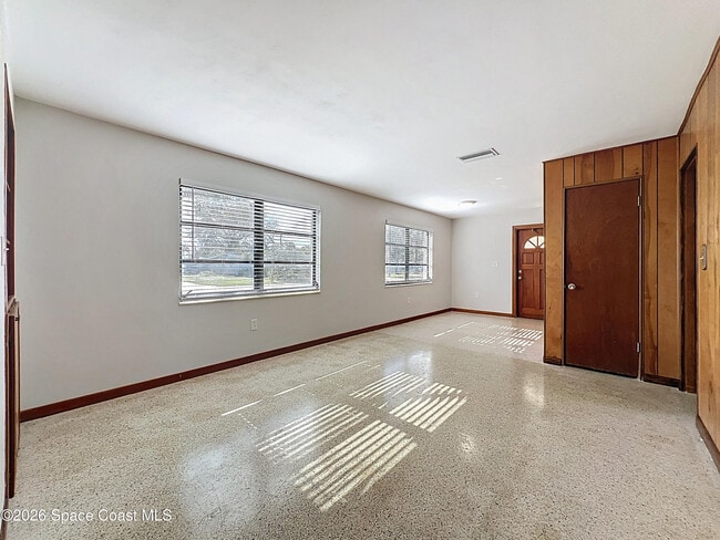 Building Photo - 260 Sabal Ave