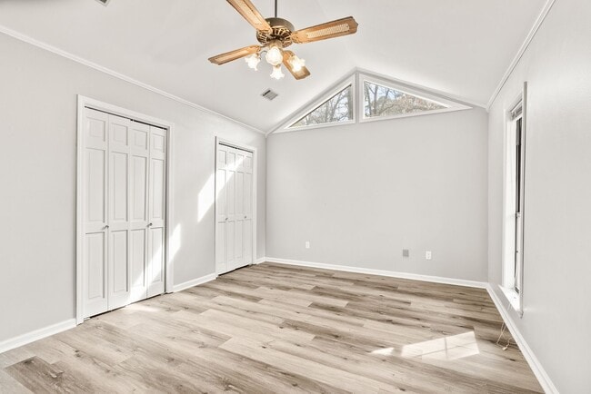 Building Photo - Maumelle Luxury Riverland Home