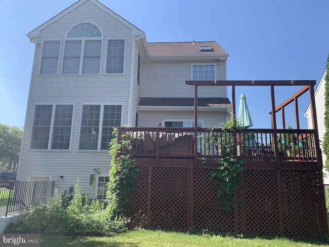 Building Photo - 43442 Katling Square