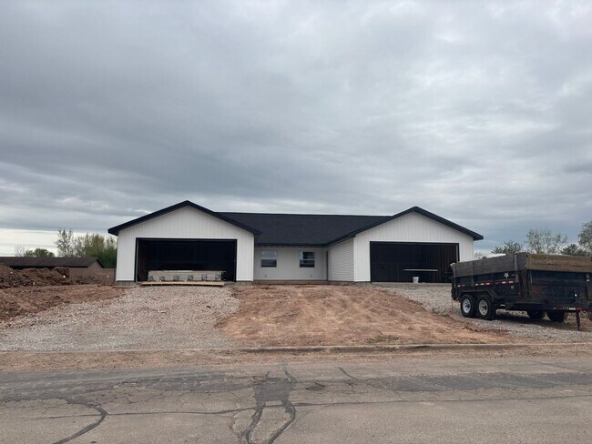 Building Photo - 1738-1740 Eldorado Dr