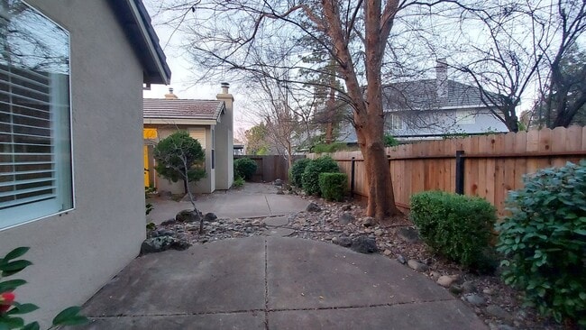 Building Photo - Excellent single story, 4 bedroom 3 bath home in Ashley Woods, a gated Granite Bay Neighborhood.