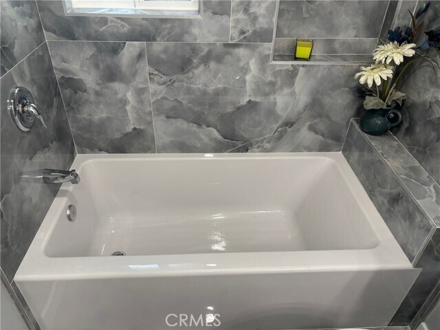 Building Photo - 19 Gaucho Dr