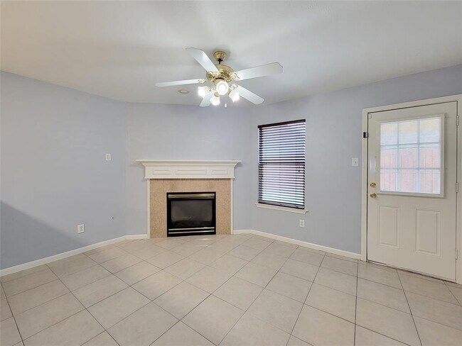 Building Photo - 19026 Yellow Thrush Dr