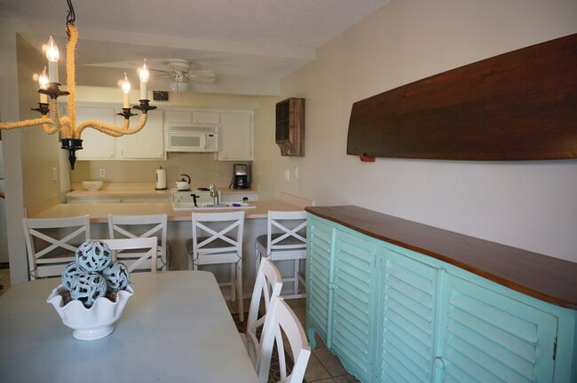 Building Photo - Furnished 3Bd/2Ba Channel Walk Townhome in...
