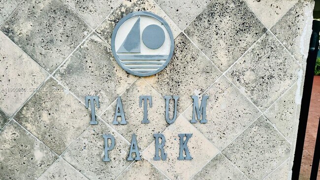 Building Photo - 8000 Tatum Waterway Dr