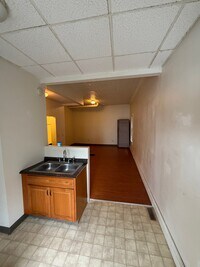 Building Photo - 348 Clinton St